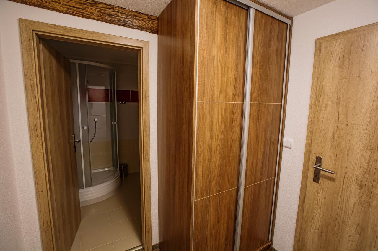Hotel Na Sustne Krupá 外观 照片