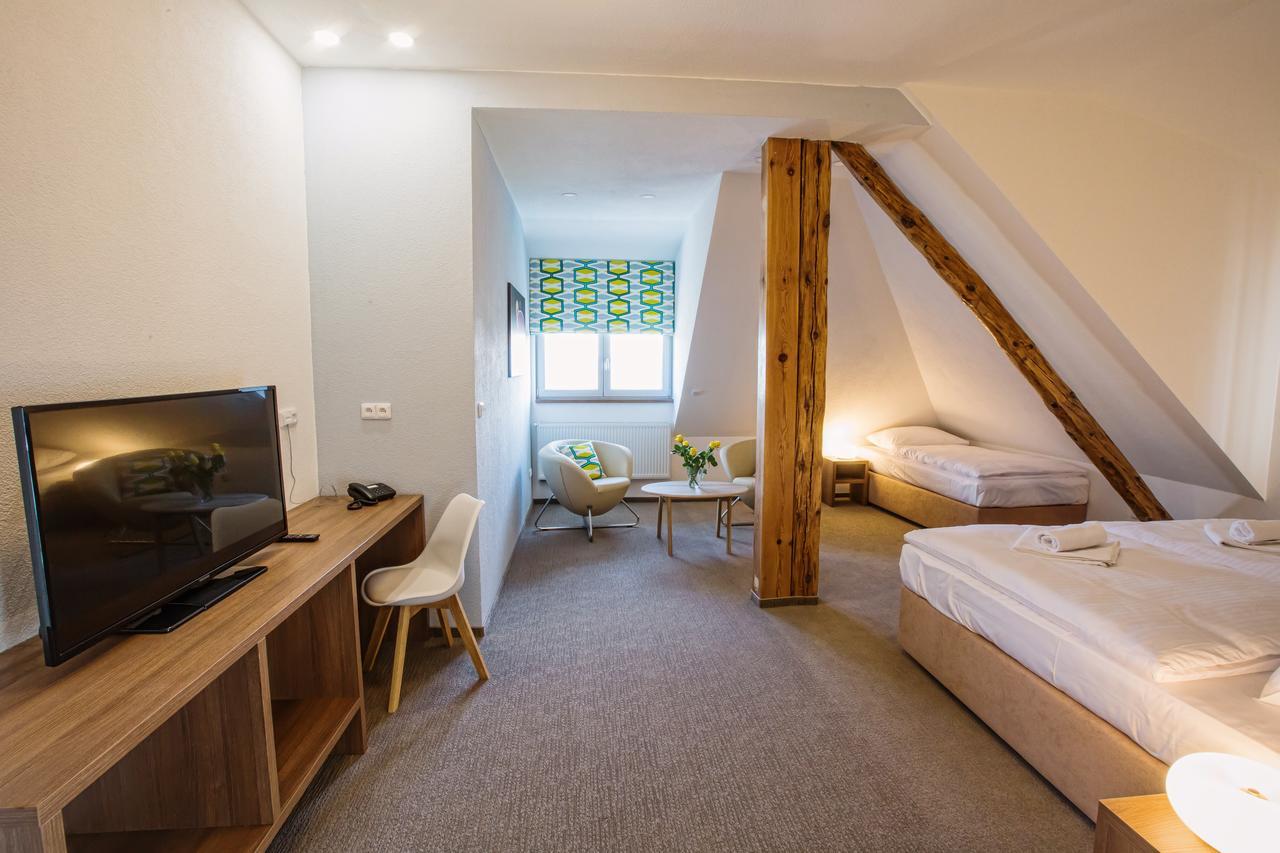 Hotel Na Sustne Krupá 外观 照片
