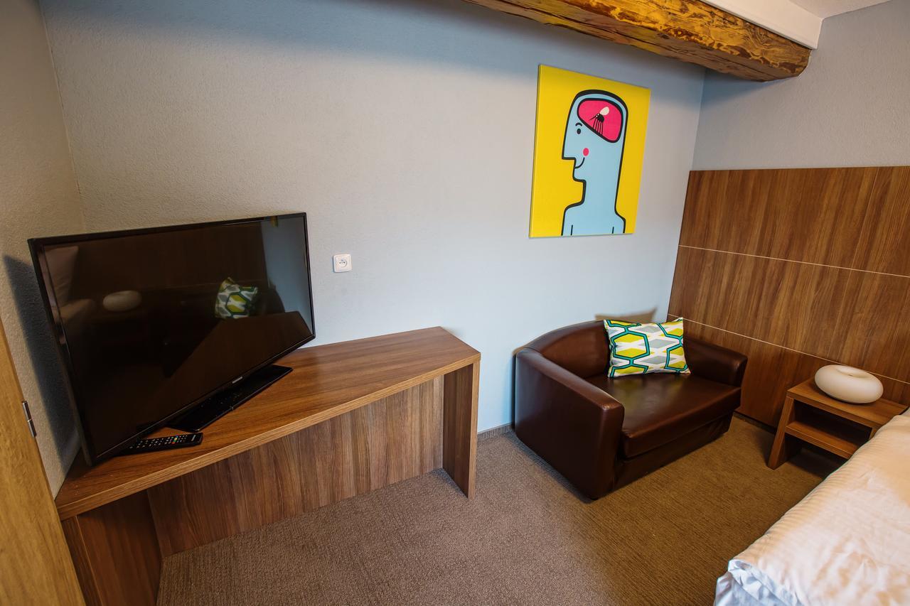 Hotel Na Sustne Krupá 外观 照片