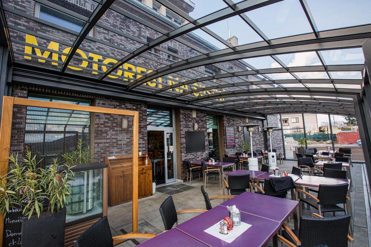 Hotel Na Sustne Krupá 外观 照片