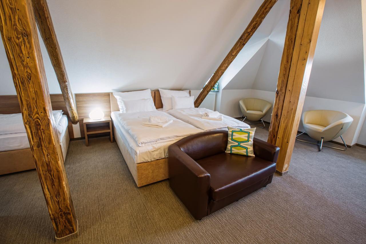 Hotel Na Sustne Krupá 外观 照片