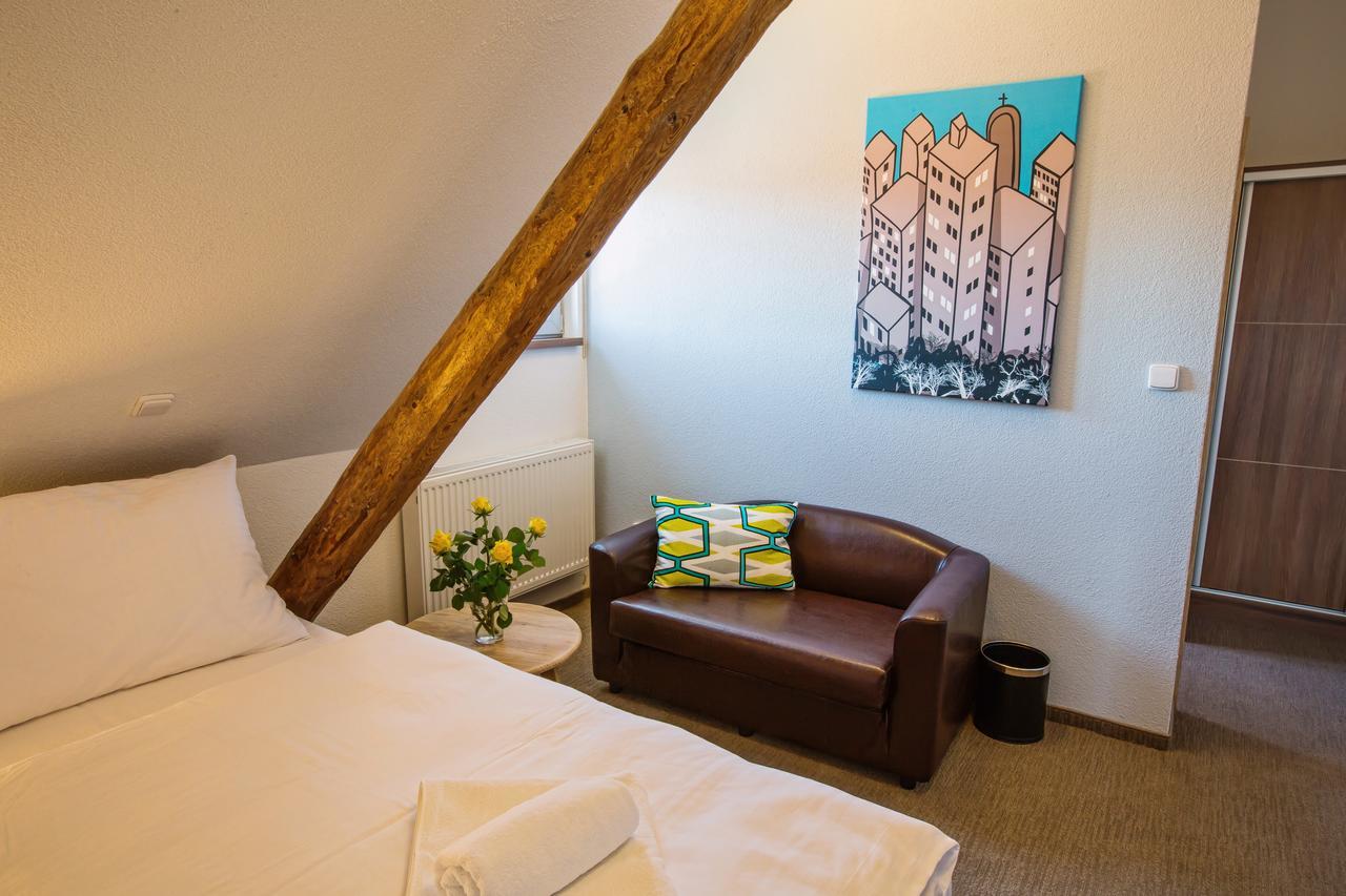 Hotel Na Sustne Krupá 外观 照片