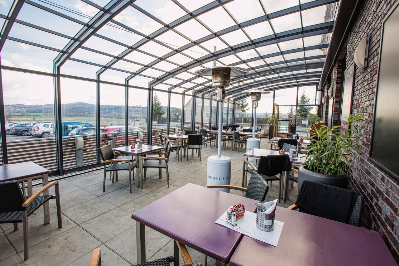 Hotel Na Sustne Krupá 外观 照片