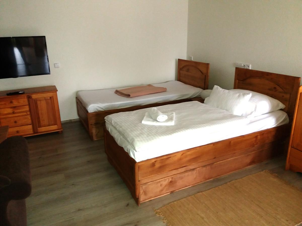 Hotel Na Sustne Krupá 外观 照片
