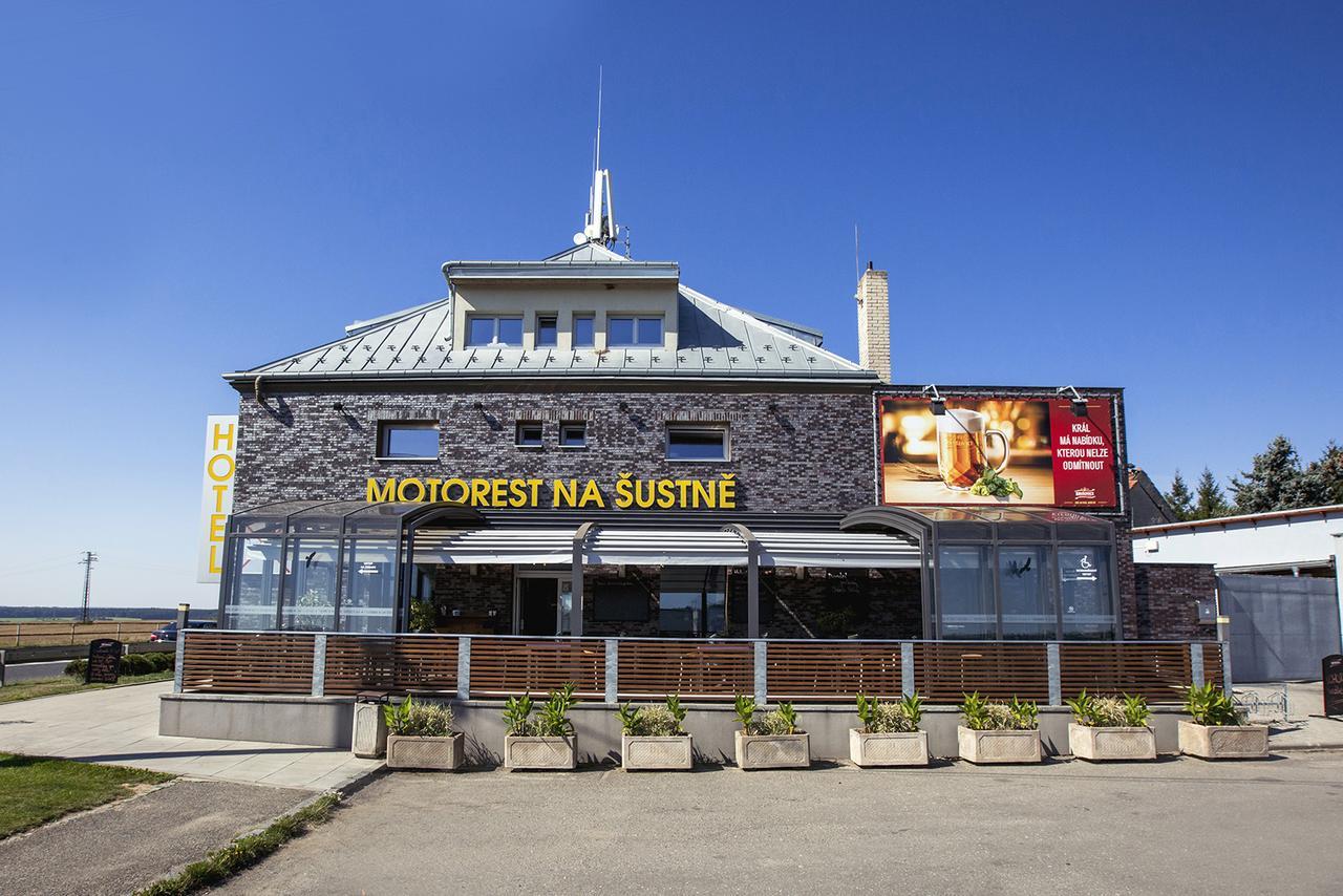 Hotel Na Sustne Krupá 外观 照片
